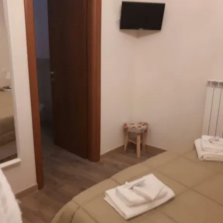 Raggio Di Sole 펜션 카스텔 델 몬테